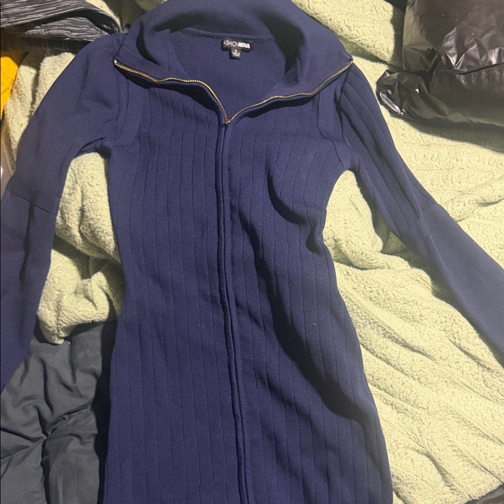 Fashion Nova Navy Knit Top